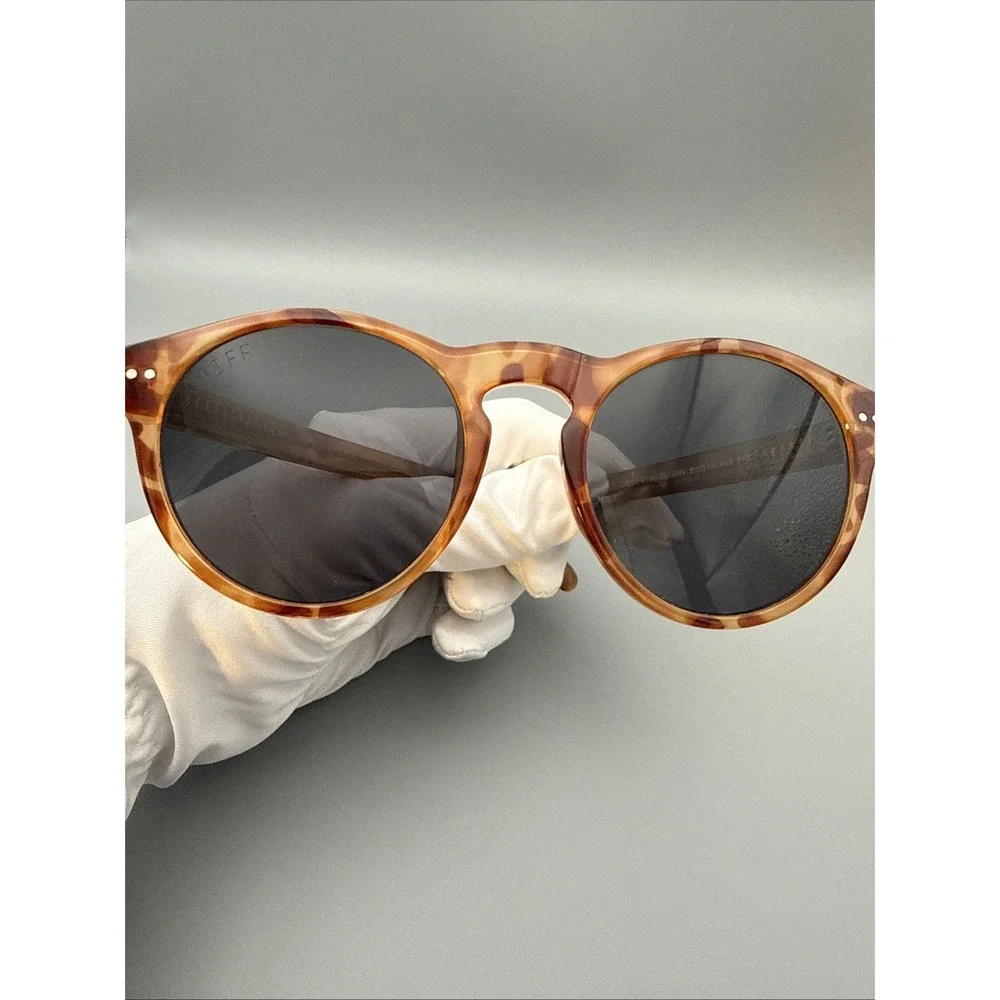 DIFF Sunglasses 